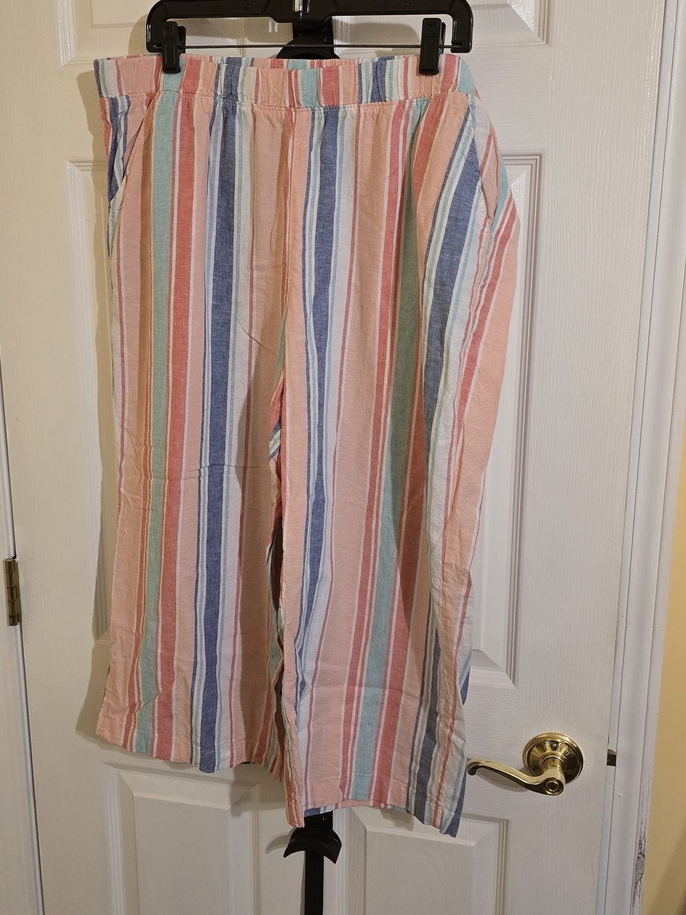 croft & barrow Multi-Color Vertical Stripe Capris